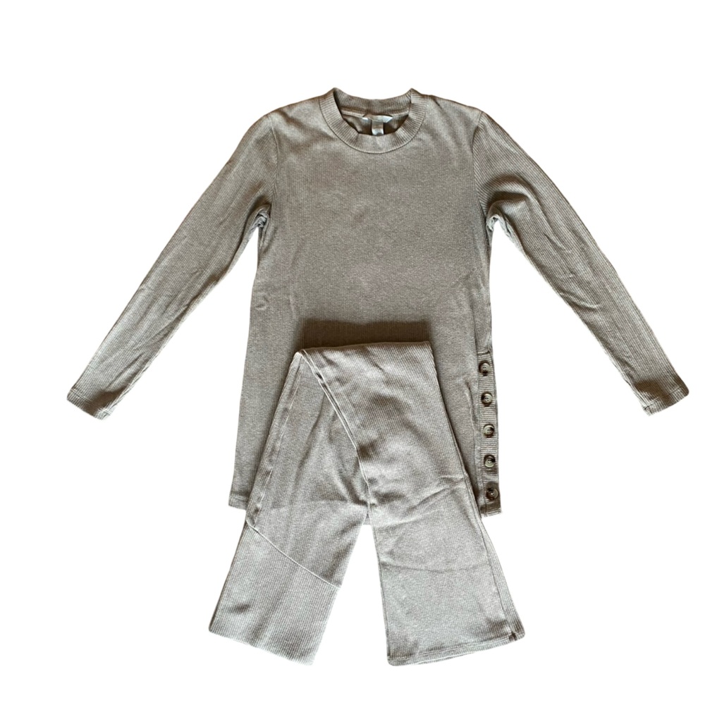 H&M Maternity - Taupe Before & After ribbed Long Sleeve Top & Pants - Size Large